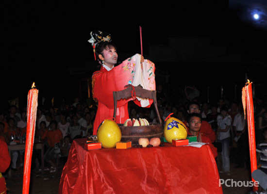 我国人民在古代就有"秋暮夕月"的习俗.夕月,即祭拜月神.